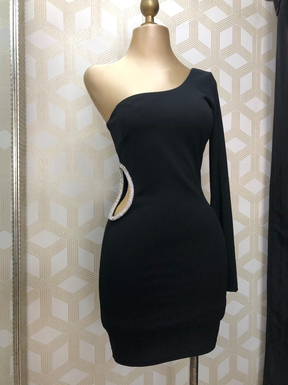 Vestido Corto Negro